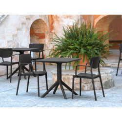 SKY TABLE 70